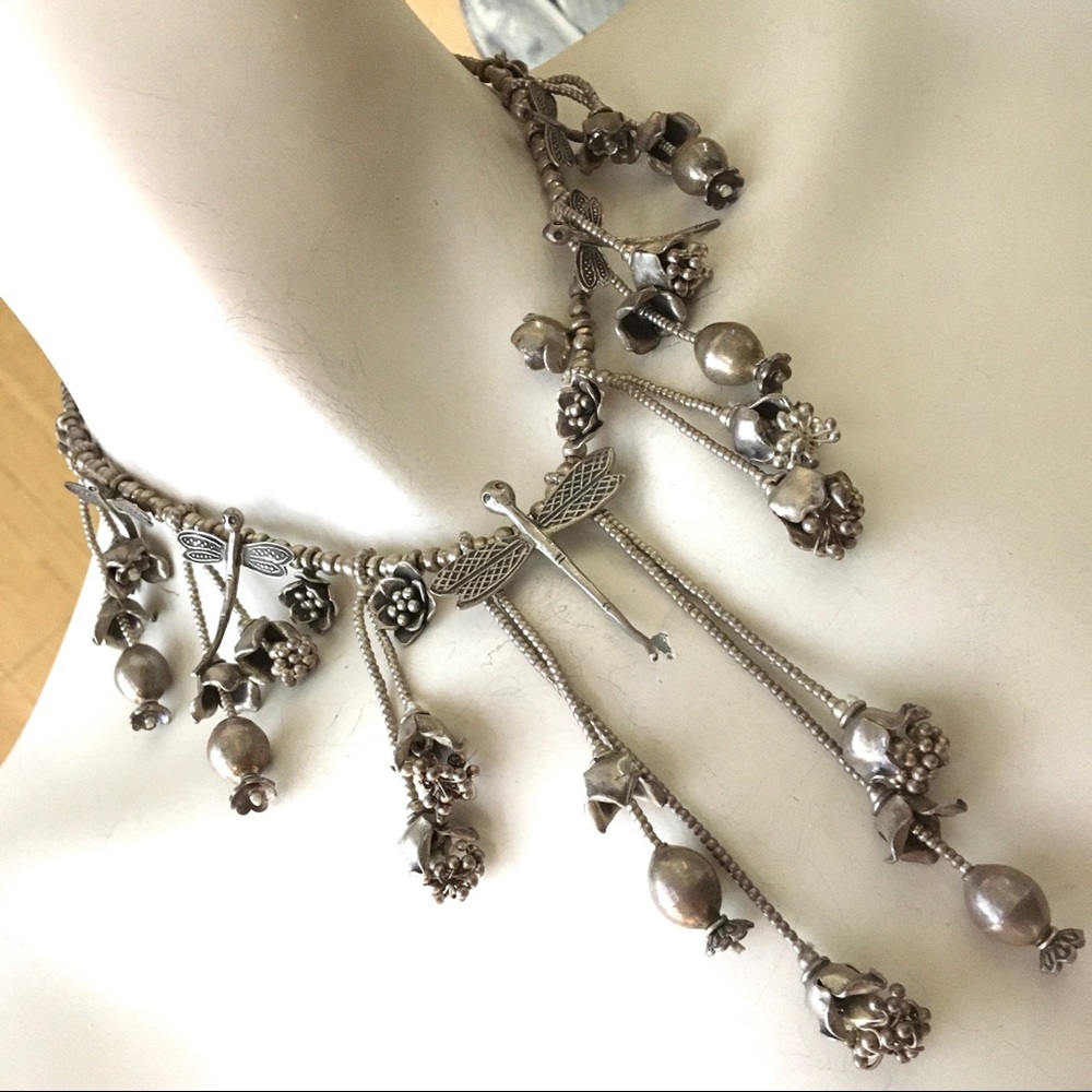 Dragonfly Flowers hanging Sterling Silver necklace - Picture 1 of 3